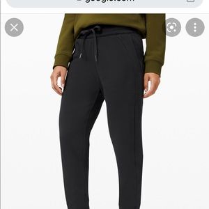 Lululemon Scubba sweat pants